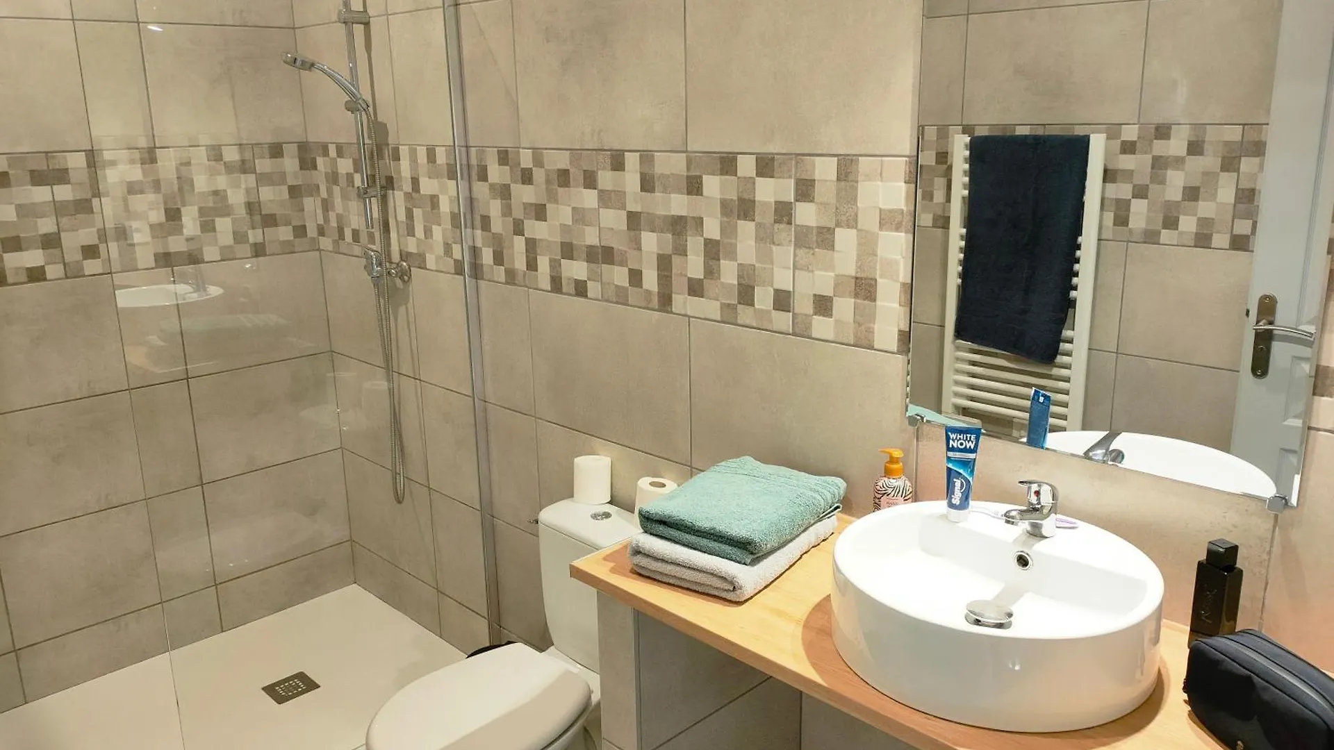 Joli Appartement Urbain Cavaillon