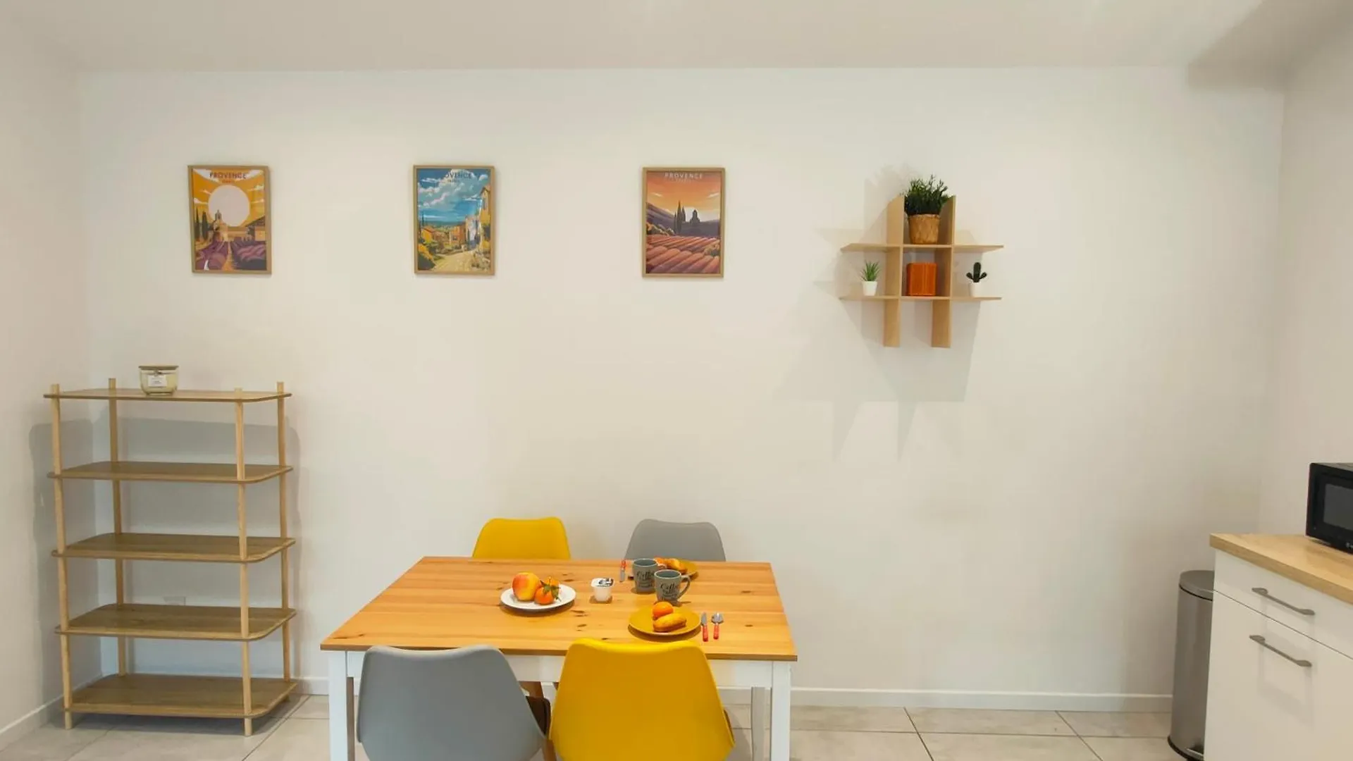 Apartment Joli Appartement Urbain Cavaillon France